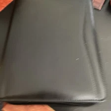 Beautiful Genuine Leather Day-Timer Zip 7 Ring Black Zip 8X10.5