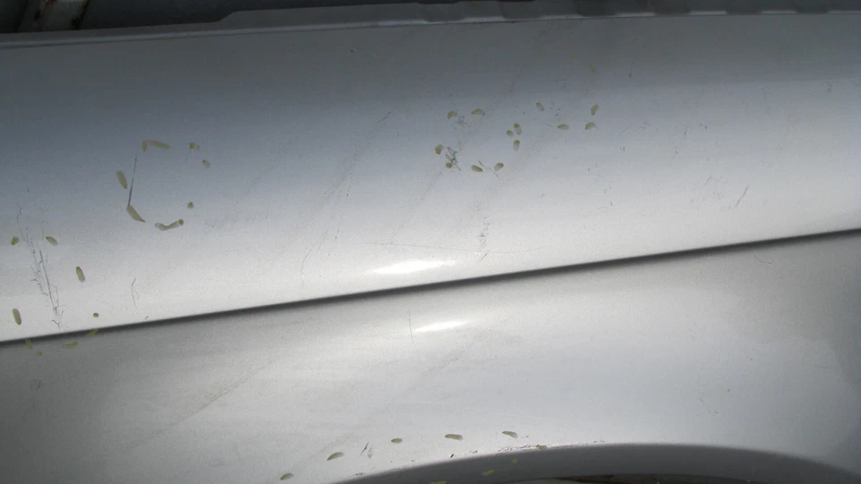 AUDI A4 2005-2008 GUARDABARROS PASAJERO DELANTERO ACERO IMPRIMADO CON ORIFICIO DE LUZ DE SEÑAL OEM Foto 3 de 4