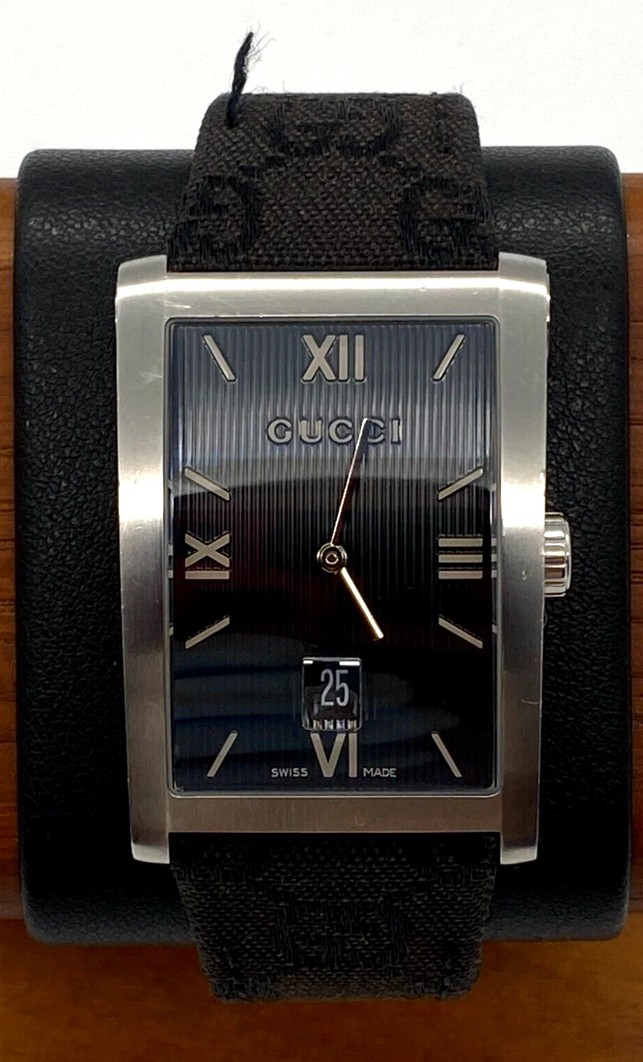 GUCCI 8600M Watch Quartz 34mm Men's Square Black Dial Swiss Made Vintage Watch