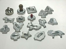 MIXED Lot of 17 VTG Cookie Cutters Metal WITH HANDLES ANIMALS TREES CARD SHAPES
