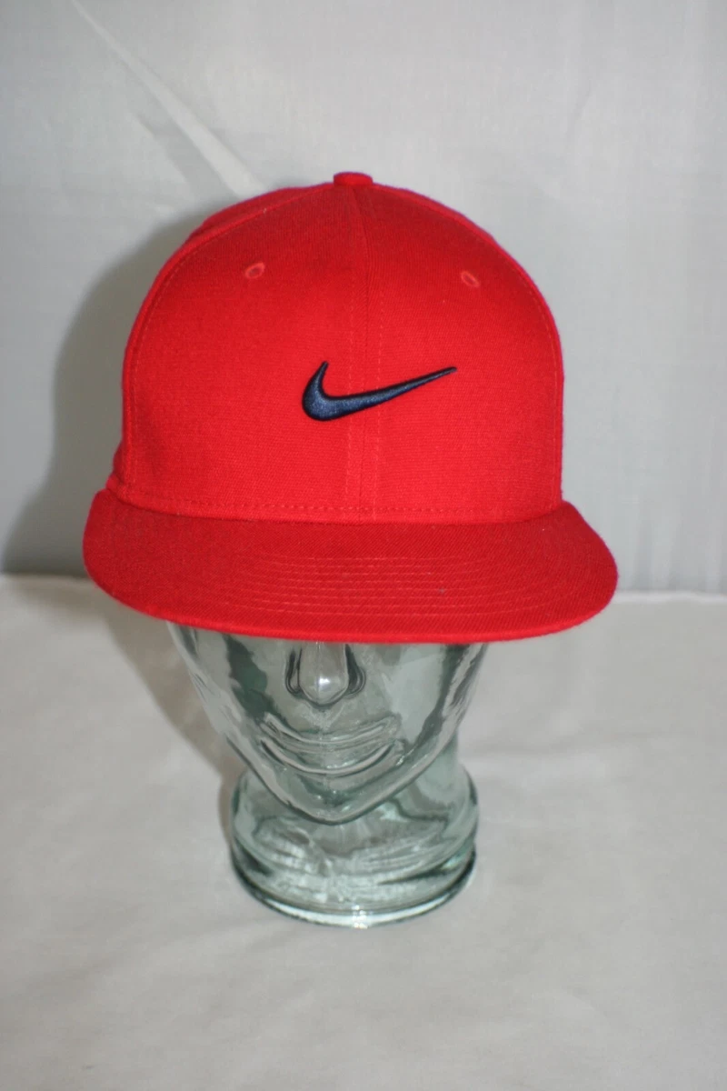 Red and black nike cap 2025