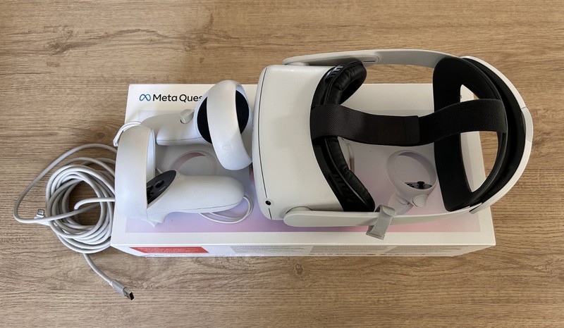 Oculus Meta Quest 2 Virtual Reality Headset 128GB with Controllers