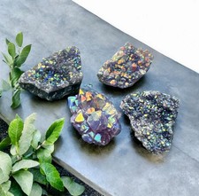 Amethyst Galaxie Aura kleiner Haufen: irisierender kosmischer Schönheitskristall