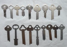 18  NOS Vintage   Flat Steel Trunk Padlock Key BLANKS  Chest Antique Lock