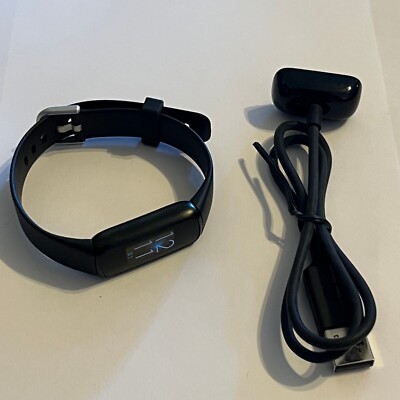 Fitbit Luxe Fitness Wellness Activity Tracker FB422 Heart Rate