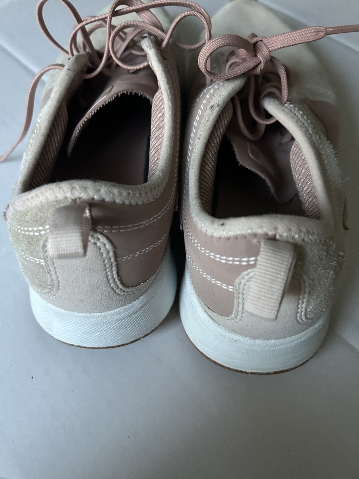 nike dualtone racer women's pink