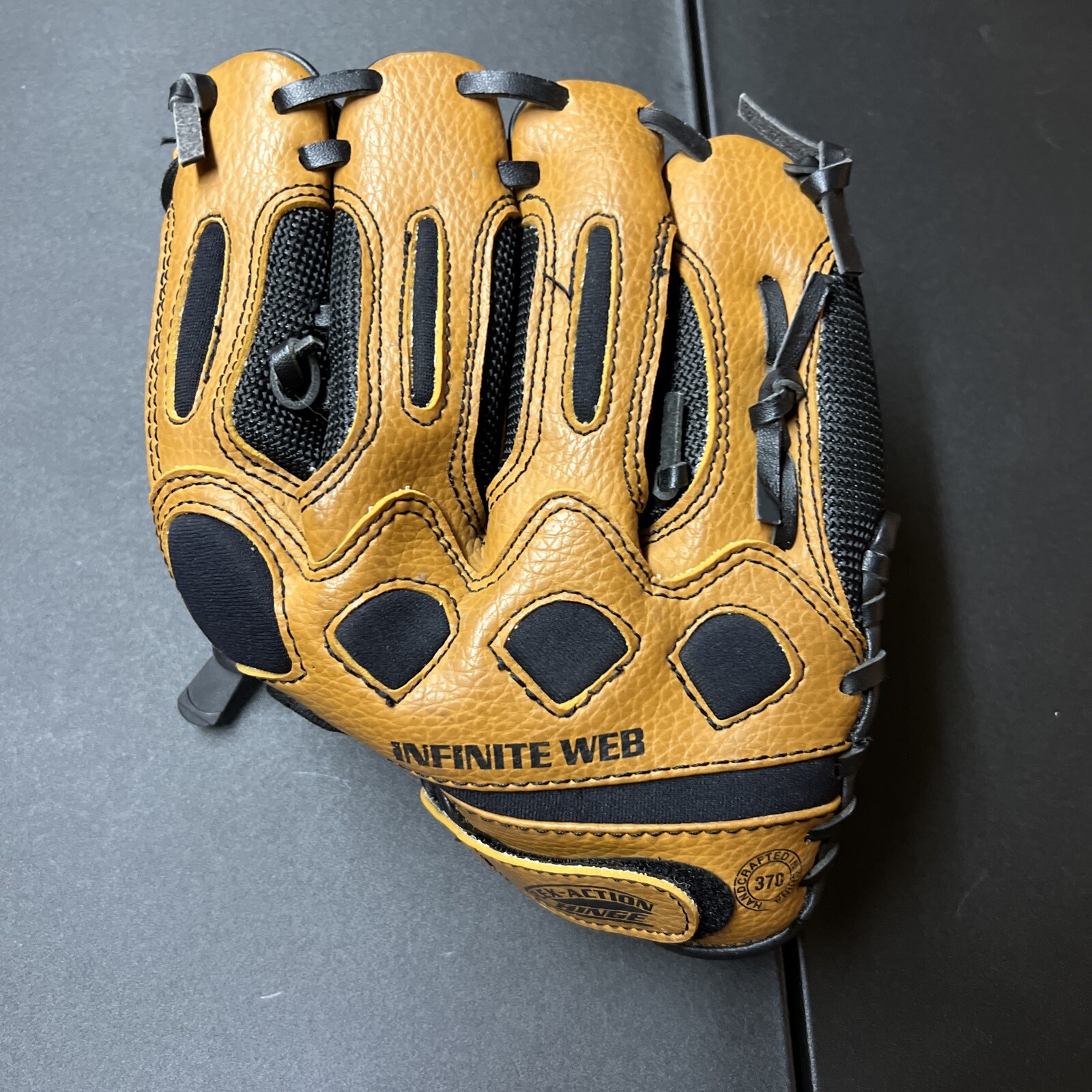 Franklin Baseball Glove Left Handed Leather 4626TNL- 10 1/2 RTP Series