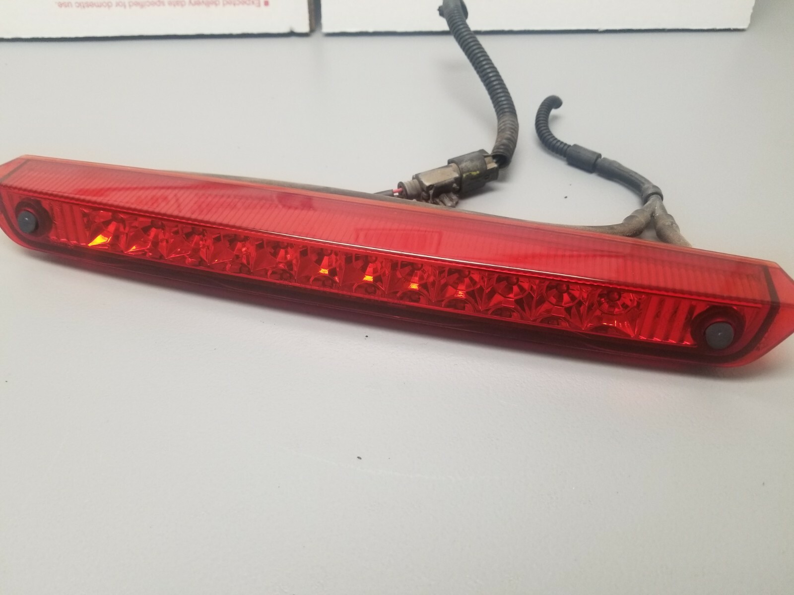 20082010 SATURN VUE OEM THIRD BRAKE LIGHT 3RD STOP LIGHT OEM eBay