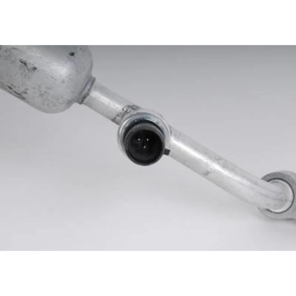 Conjunto de colector y tubo de aire acondicionado Delco 15-34531 CA para Chevy Yukon Suburban GMC Foto 3 de 4