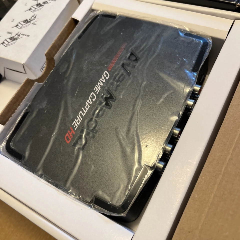 AVerMedia C281 Game Capture Full HD 1080p Record Xbox 360, Wii / Wii U, & PS3  - Image 2 of 4