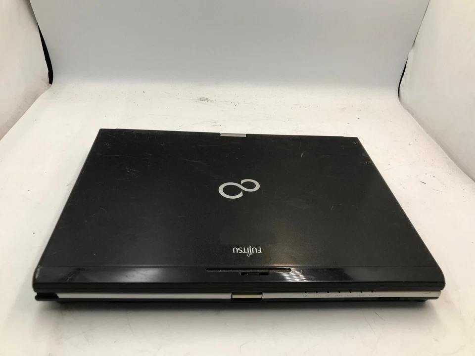 Fujitsu LifeBook T900 Series Intel Core i5 1st Gen. 13" Tablet -BIOS LOCKED-MZ - Image 3 of 4
