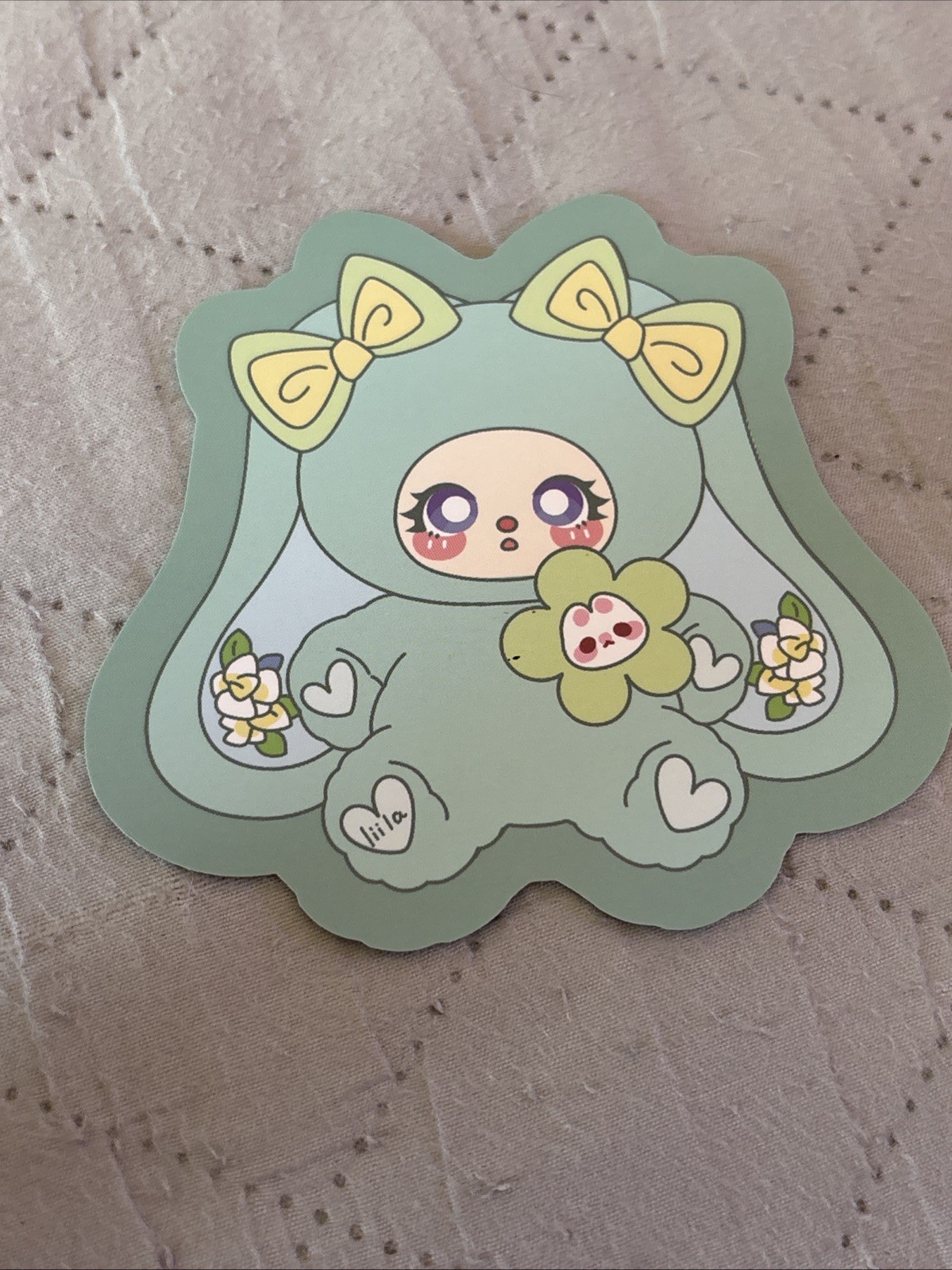 Liila 600% V2 Tea Time With My Girl Lily Rong Er Plush Bunny Snowflake Eyes