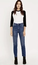 BDG Urban Outfitters Women  s Jeans 26 Girlfriend High Rise Medium Wash