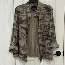 Sanctuary Camo Lightweight Utility Jacket Frayed Hem Size M