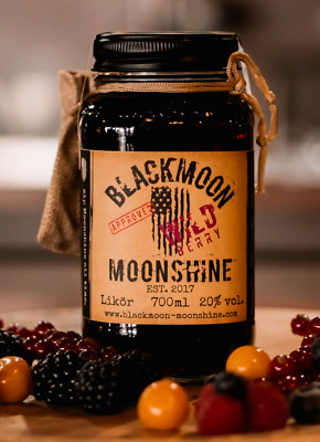 Blackmoon Moonshine Wild Beery mit Ausgießer (ähnlich O'Donnell)