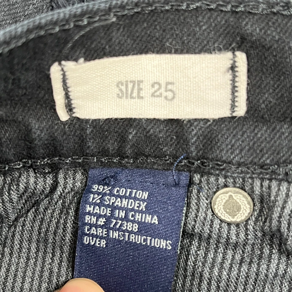 Pantalones cortos de mezclilla Madewell de tiro alto negros lavados oscuros para mujer talla 25 Foto 4 de 4