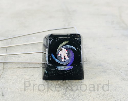 Interstellar Astronaut Resin Keycap SA Galaxy keycaps for Mechanical Keyboard - Picture 11 of 12