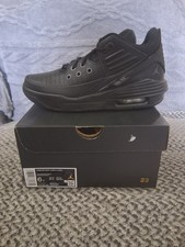 Jordan Max Aura 5 GS Boys Black Mid Top Comfort Basketball Sneakers Size 6Y