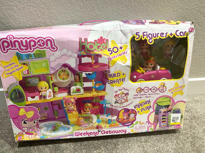 Famosa Pinypon Hotel Weekend Getaway Play Set Doll House NEW IN BOX