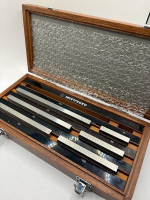 Mitutoyo Endmaß-Satz (Gage Block Set) 516-117, Grade BM1-8M-2, im Holzkasten
