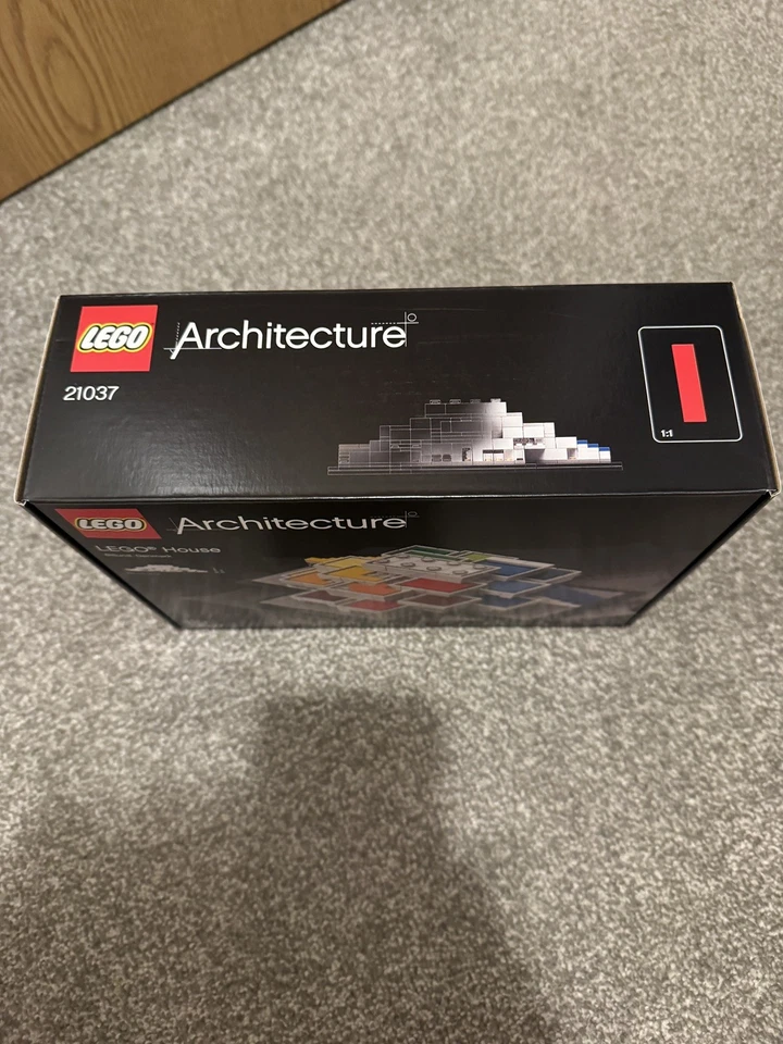 LEGO ARCHITECTURE LEGO HOUSE 21037 NEW AND SEALED  - Image 2 of 2
