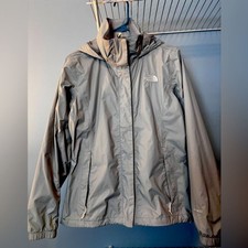 The North Face Women  s Hyvent hooded jacket light gray size medium
