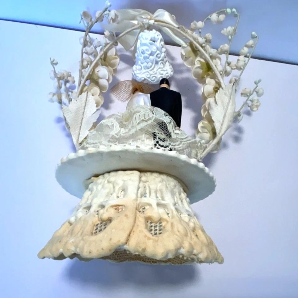 Amazing vintage wedding cake topper; ornate and beautiful must see - Image 4 of 4