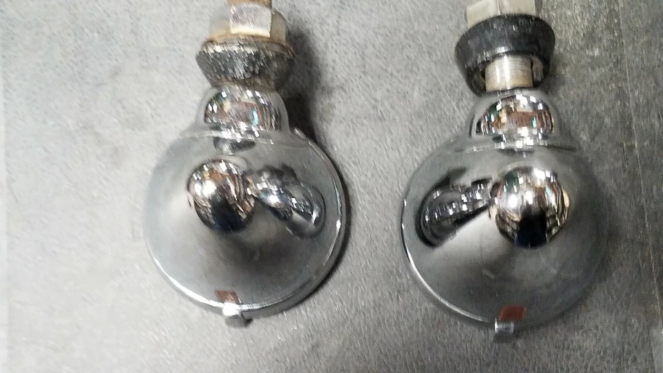 Fender lights Rolls-Royce Phantom  Bugatti  Bentley Lagonda  - Image 4 of 4