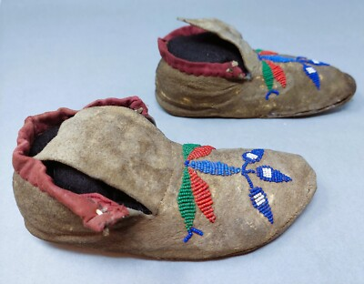#ad Santee Sioux Blue Green Red Childs Moccasins Ca: 1880 Sinew amp; Thread Sewn $275.00