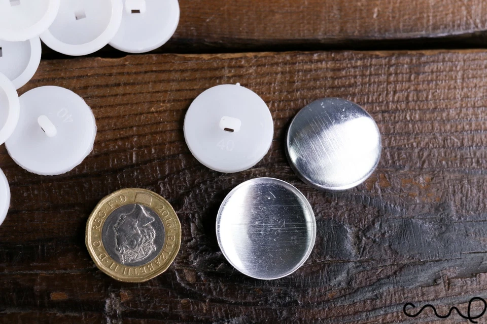 50 x 40L Button Blanks Cover Non Astor Set White Metal Plastic 25mm Dress Making - Image 4 of 4