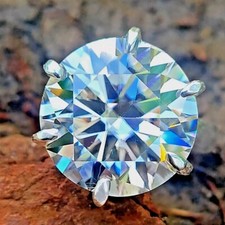 12.40 Ct White Diamond Solitaire Ring, Certified. Amazing Shine & Luster