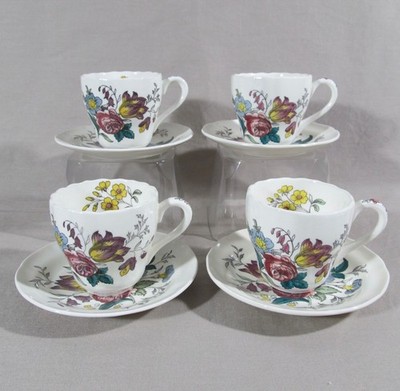 Set of 4 Spode Gainsborough Demitasse Espresso Coffee Cups and Saucers England