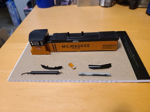 HO Scale Milwaukee Road MP15AC Shell for parts.