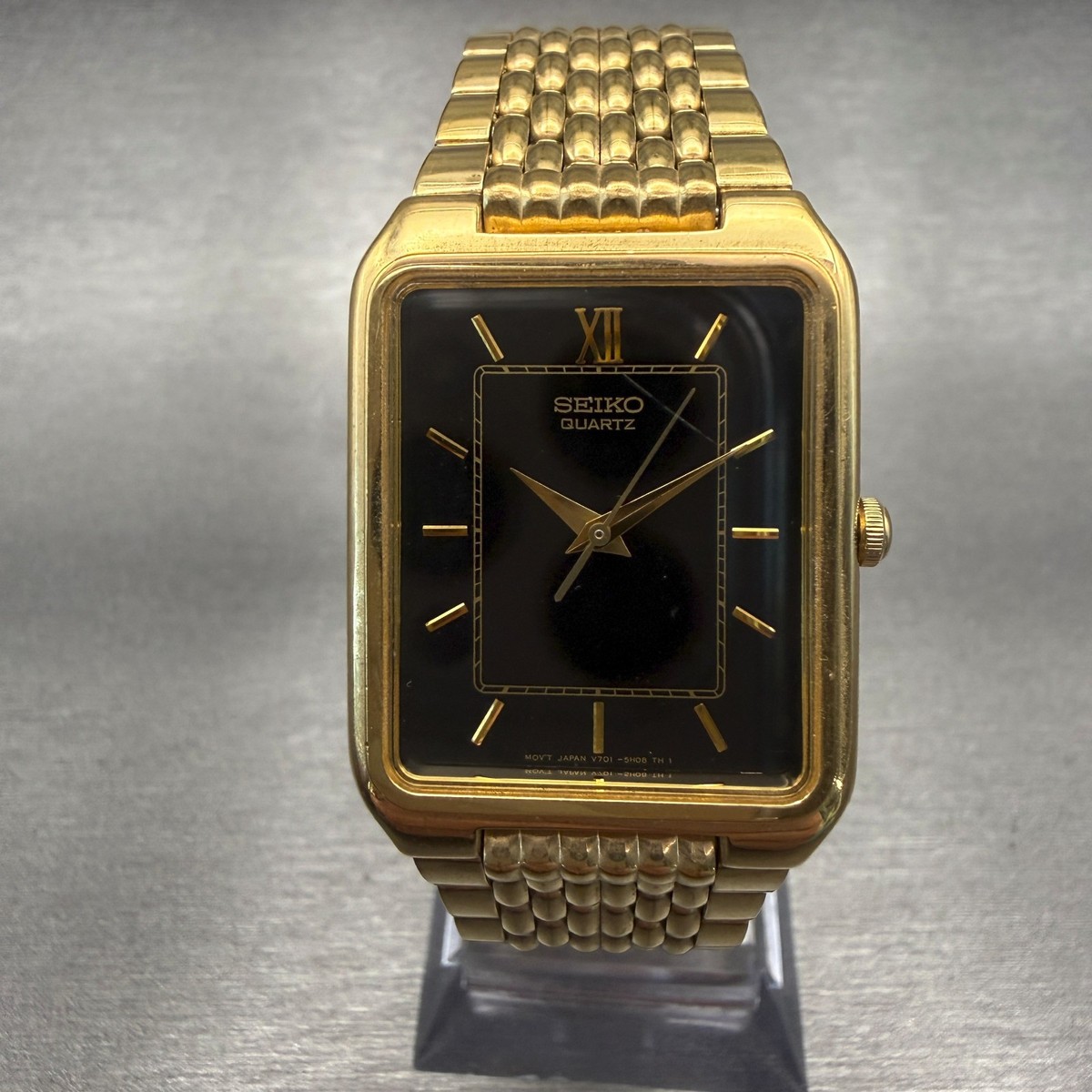 SEIKO 正方形置時計 黒/金　レトロ　アンティーク　昭和レトロ Seiko Watch Men 26mm Black Dial Gold Tone Rectangle V701-5J09