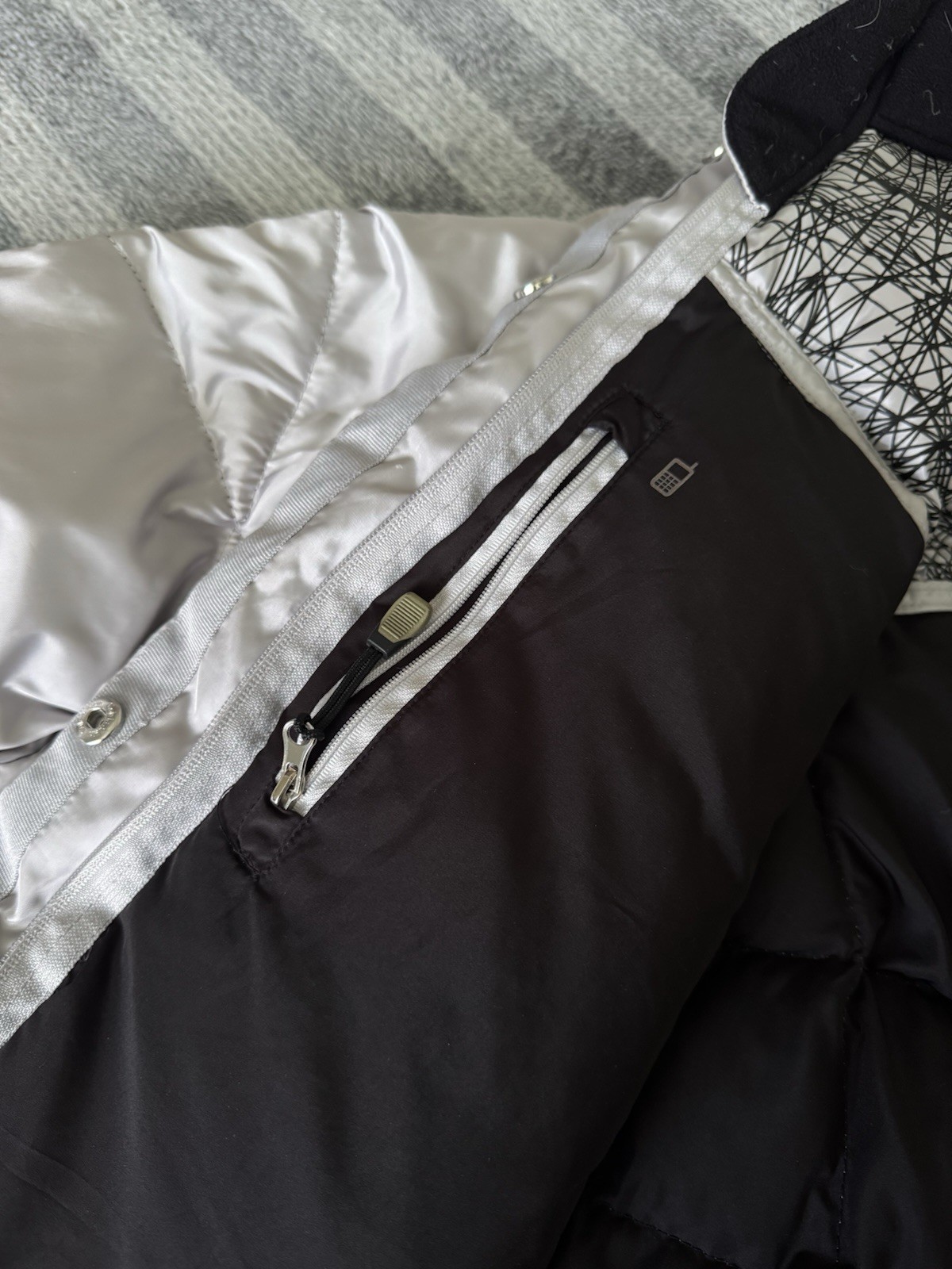 Calvin Klein Performance down jacket L Women - image 10