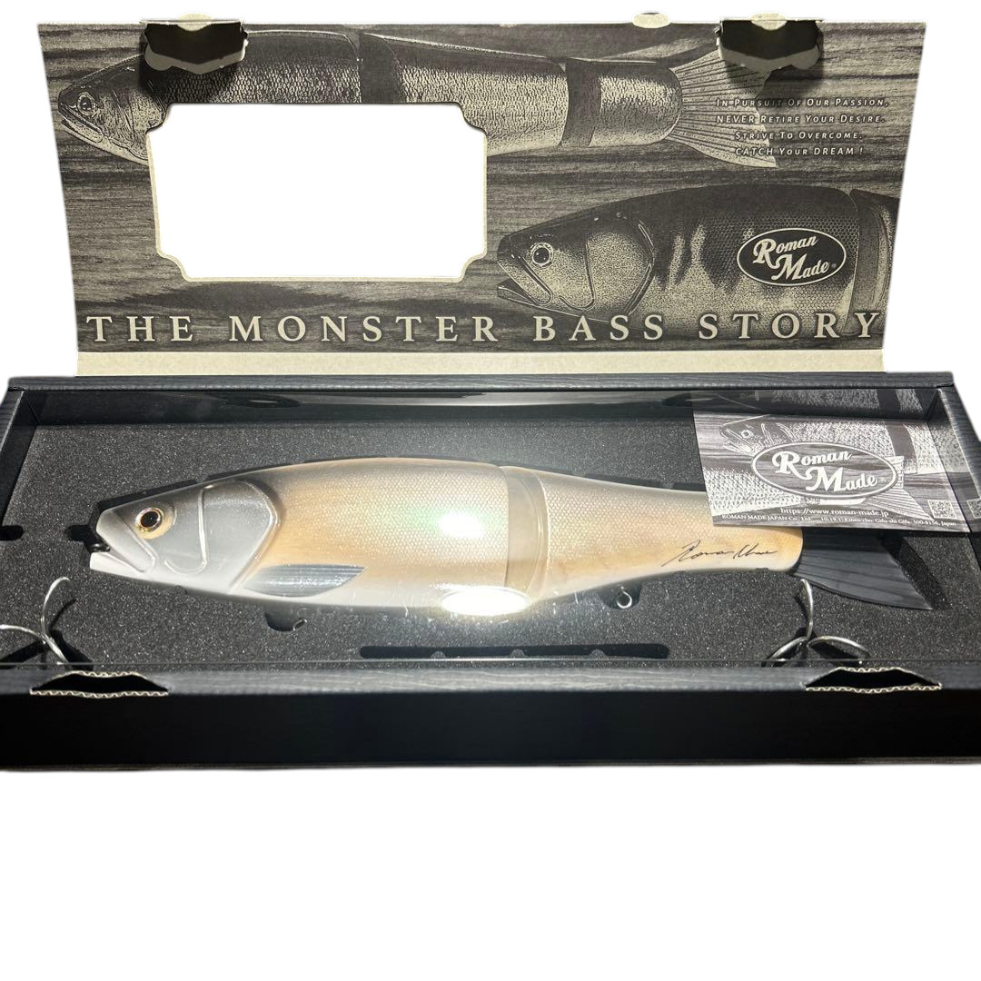 Brand new, unused Roman Made Floating Mother Face So - Image 2