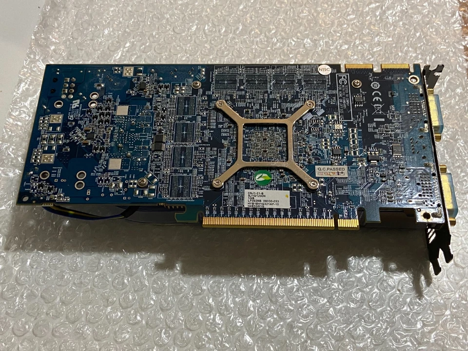 HIS ICEQ4 1GB GDDR3 PCIe DVI Graphics Card - Image 4 of 4
