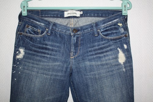 Y2K Abercrombie Sz 16 (30x22) Distressed Med Wash Cuffed Youth Capri Jeans - Picture 2 of 6