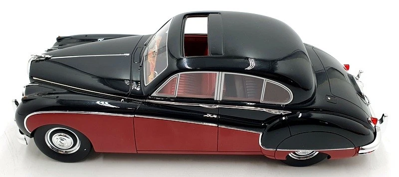 Best Of Show 1/18 Scale BOS408 - Jaguar MK VIII - Black/Dark Red - Image 3 of 4