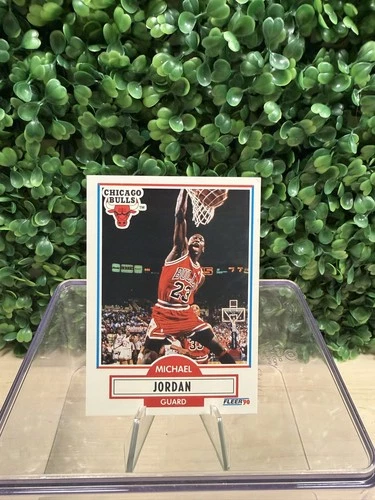 1990-91 Fleer - Michael Jordan #26 Black Line Above Biographical Information