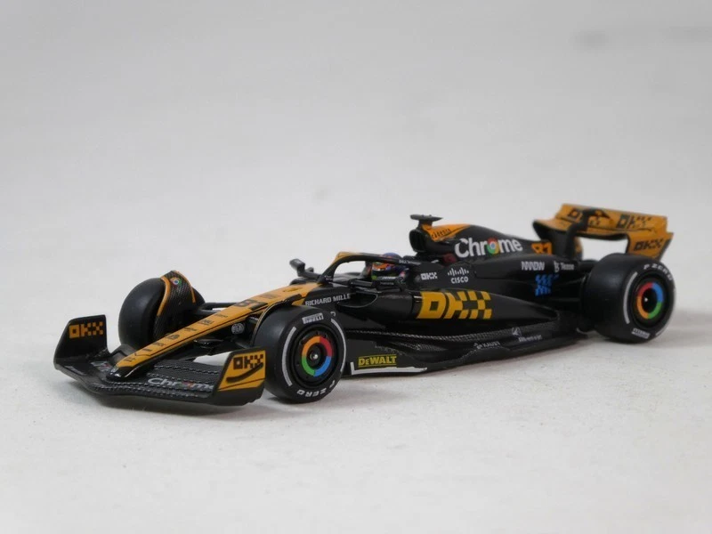 MINI GT Mclaren MCL60 #81 Oscar Piastri 3rd Japanese GP 2023 1/64 MGT00768-L - Immagine 2 di 3