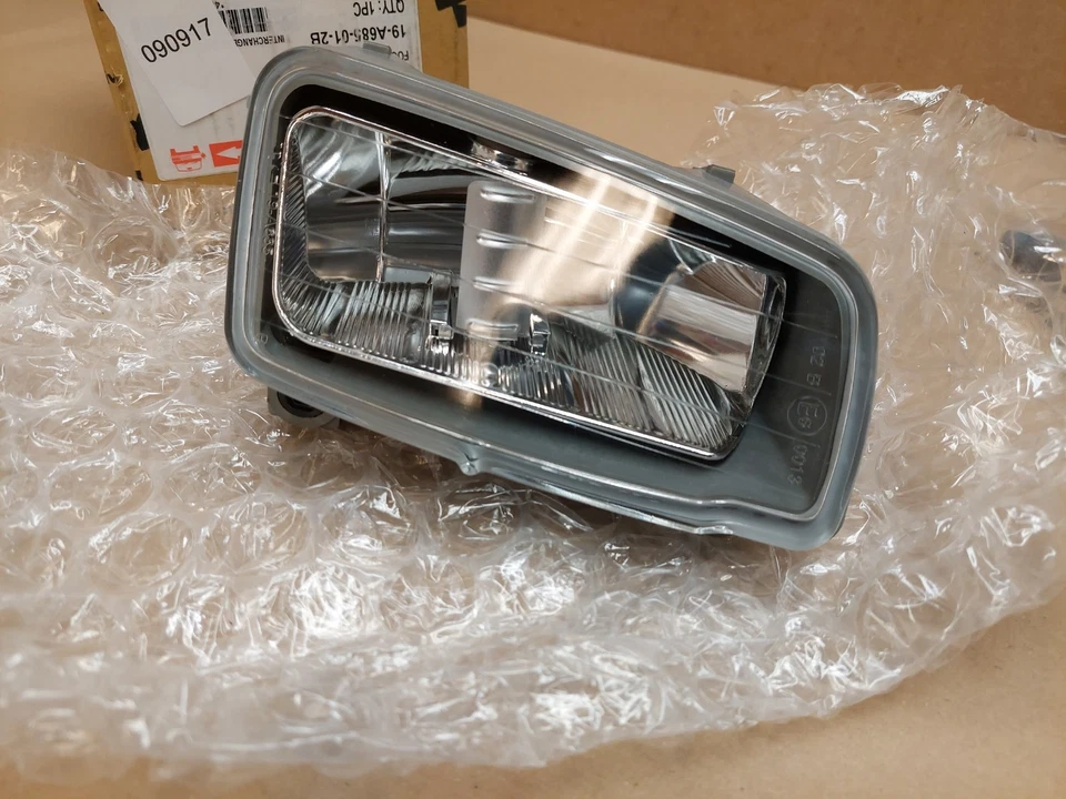 Ford C-Max Front Right Side Fog Light Fog Lamp 475590341 2007-2010 Genuine NEW - Image 2 of 4