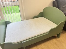 Kids extendable bed IKEA Trogen with mattress