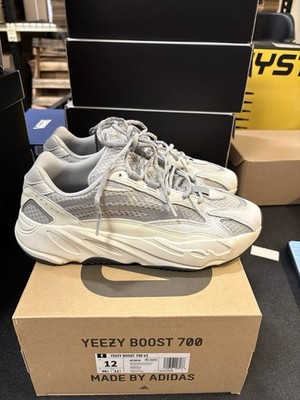 WORN Men s Yeezy Boost 700 V2 Static EF2829 Size 12 WITH BOX