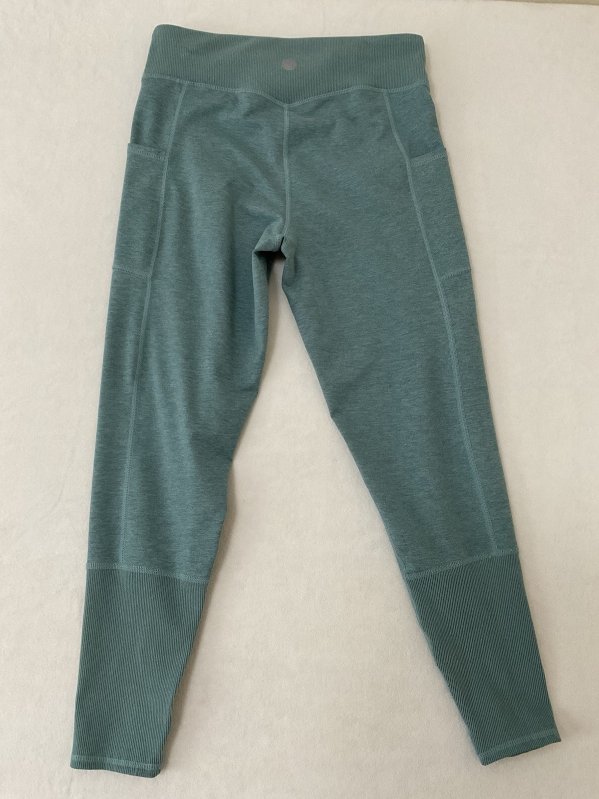 Threads 4 Thought Medium Light Green Activewear S… - image 5