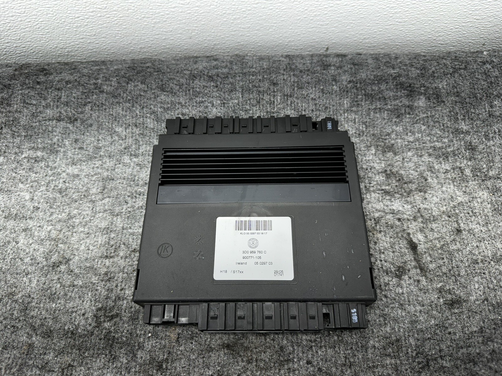 Bentley Flying Spur 2006-2012 FRONT+LEFT Seat control module P/N 3D0959760