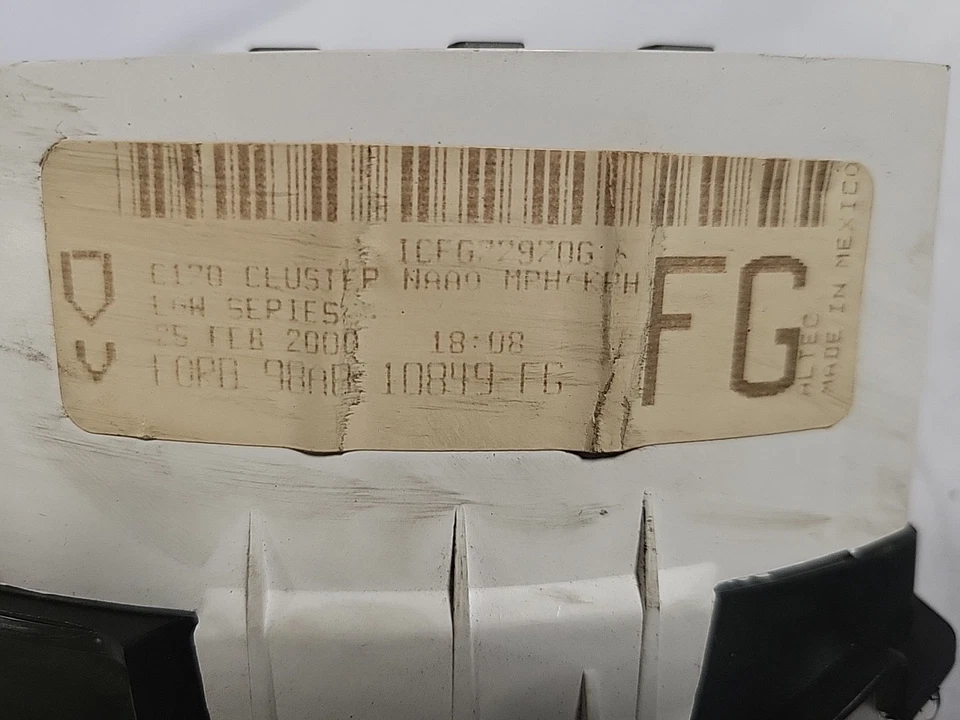 00 FOCUS SPEEDOMETER CLUSTER KPH ID YS4F-10849-DD 71033 JJ3 - Image 3 of 4