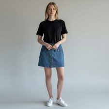 90's - Y2K Vintage Gap Denim Mini Skirt 6 Medium Wash 100 Cotton Made in Taiwan