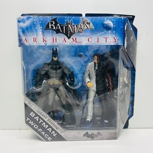 DC Universe Classics Two Face | eBay