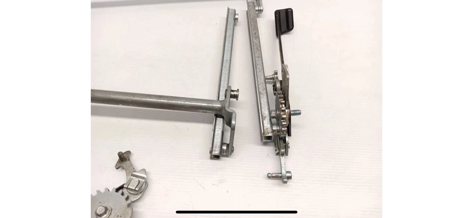 1978-1989 Mercedes R107 380Sl 450SL 560SL Left Right Seat Track Set Pair OEM - Image 3 of 4